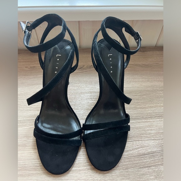 Leith Black Heels with Ankle Strap Detail - Picture 6 of 9